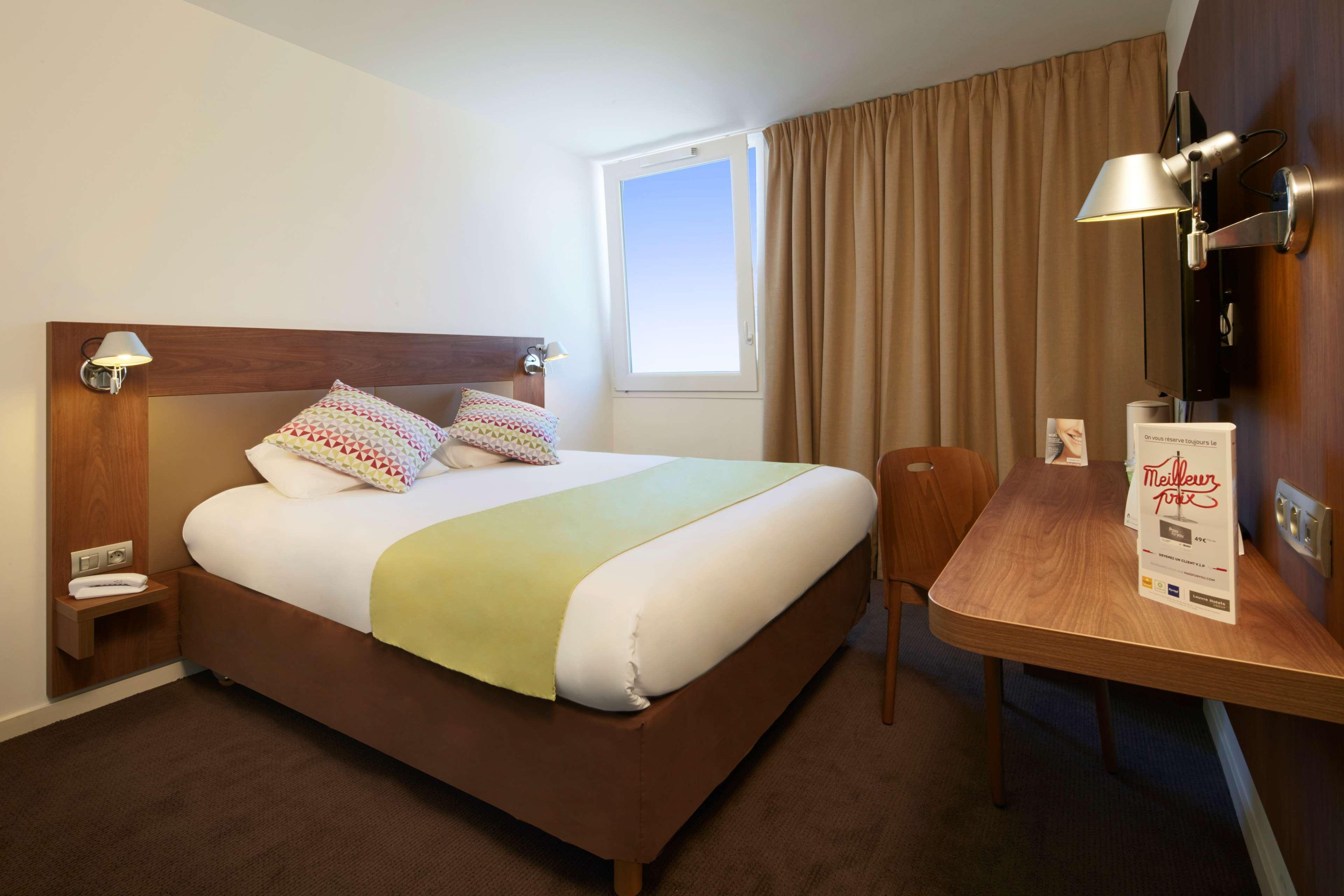 Hotel Campanile Centre - Cévennes 3*